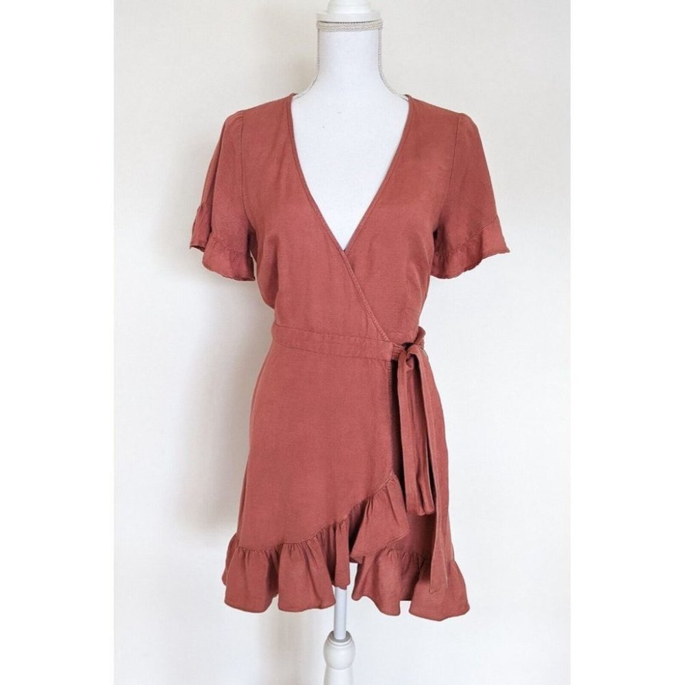 Tigerlily Aliki Pink Linen Blend Wrap Mini Dress With Buckle Size 8 - Picture 2 of 12